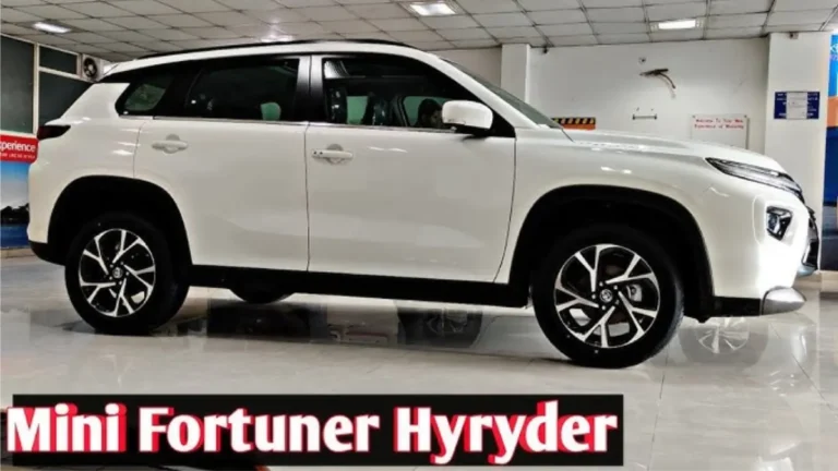 Toyota Mini Fortuner के आने से दहल रहा है महिंद्रा थार का दिल, लॉन्चिंग और कीमत से उठा पर्दा